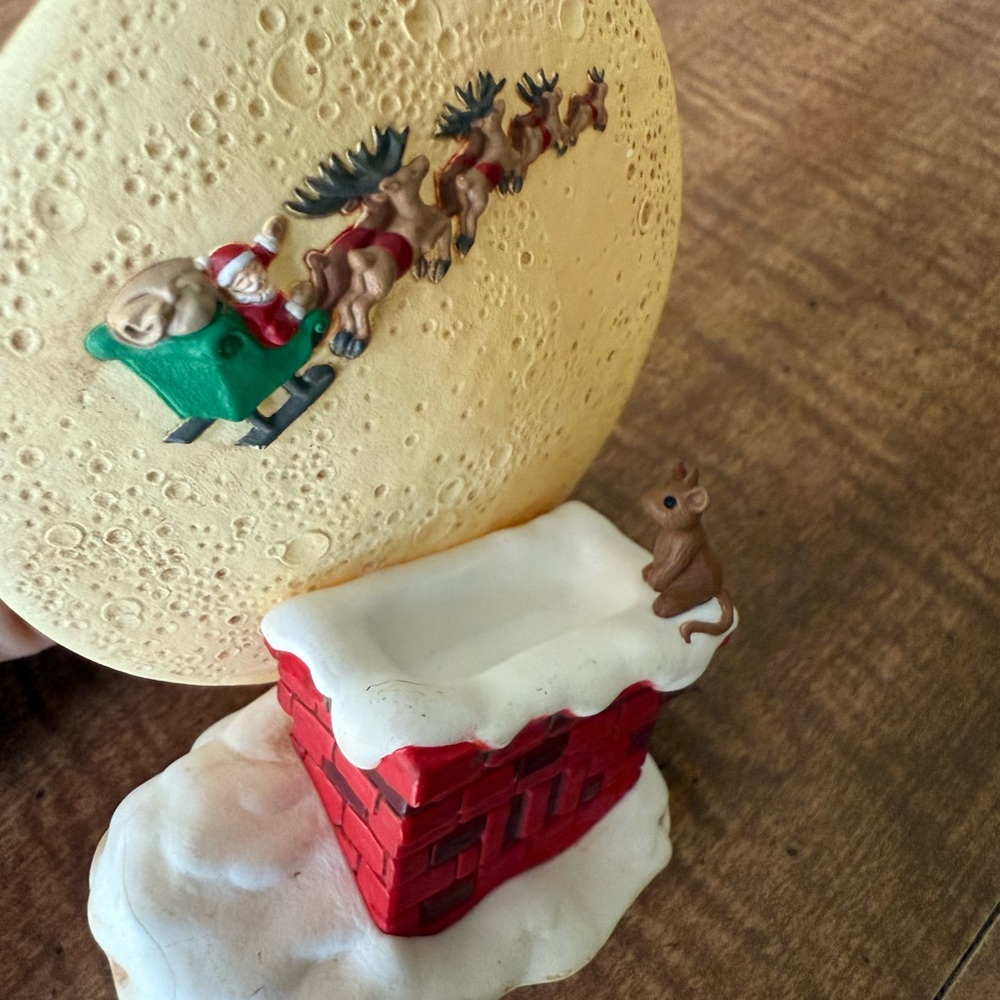 Hallmark Keepsake Collectors Club 1997 “Happy Christmas To All..” Ornament VTG
